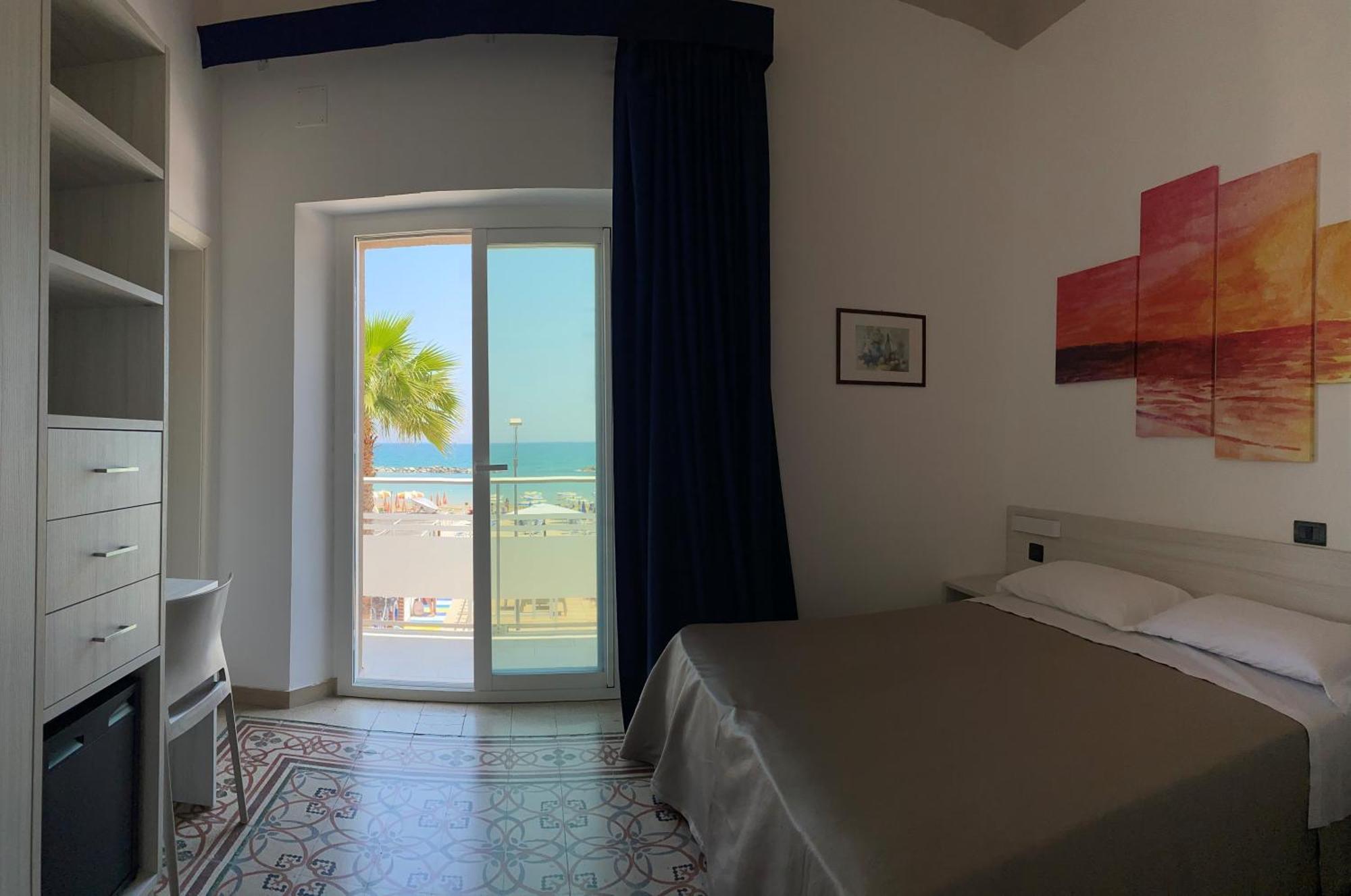 Hotel Ideal Cupra Marittima Extérieur photo