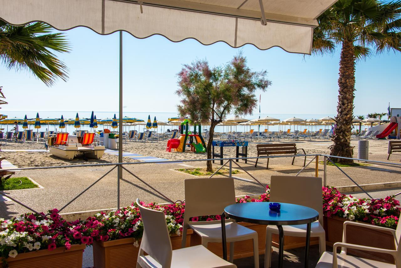 Hotel Ideal Cupra Marittima Extérieur photo