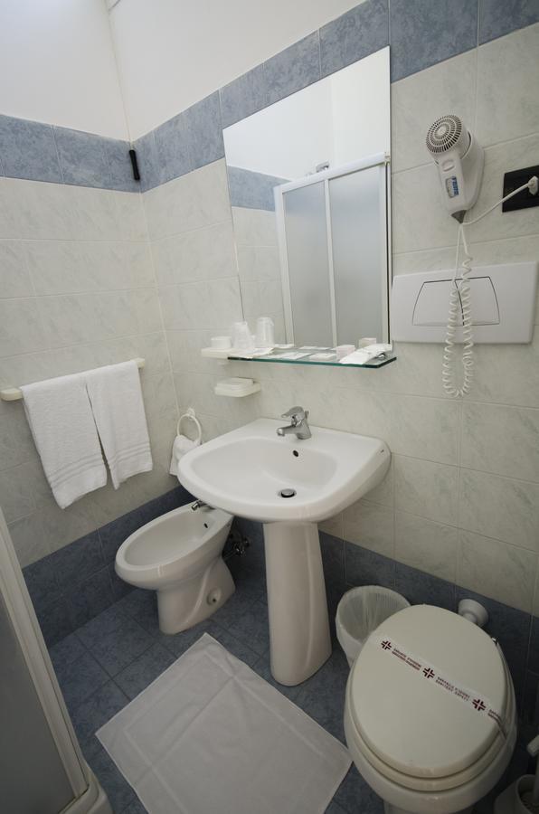 Hotel Ideal Cupra Marittima Extérieur photo