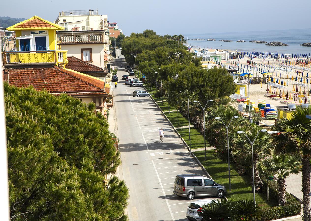 Hotel Ideal Cupra Marittima Extérieur photo