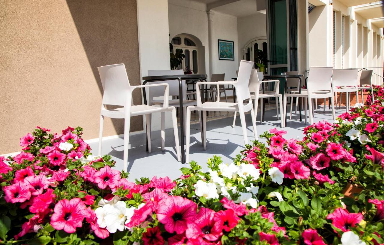 Hotel Ideal Cupra Marittima Extérieur photo