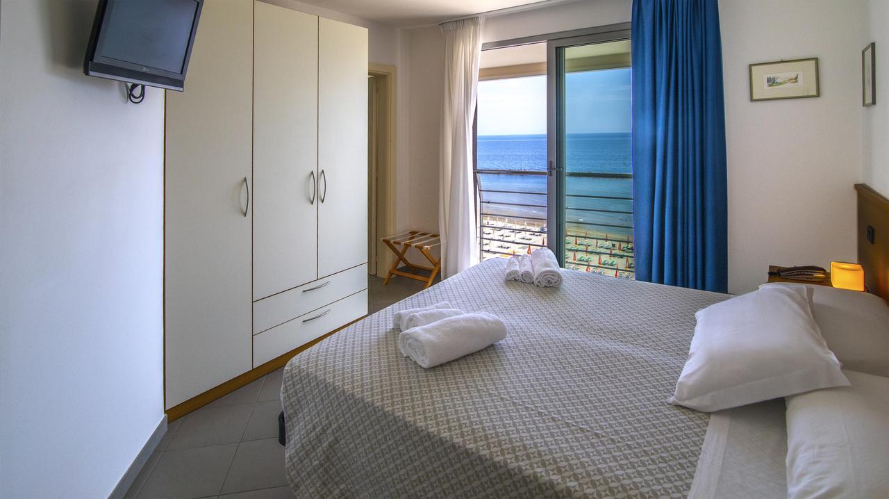 Hotel Ideal Cupra Marittima Extérieur photo